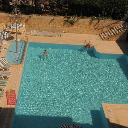 Hostel Ares
