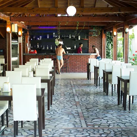 Ares Hostel Kemer
