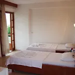 Hostel Ares