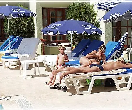 Ares Hostal Kemer